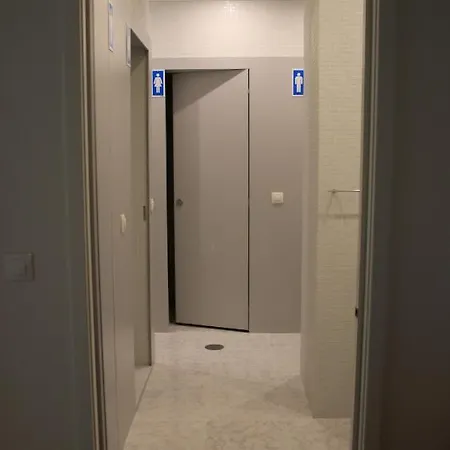 Marques Hostel *